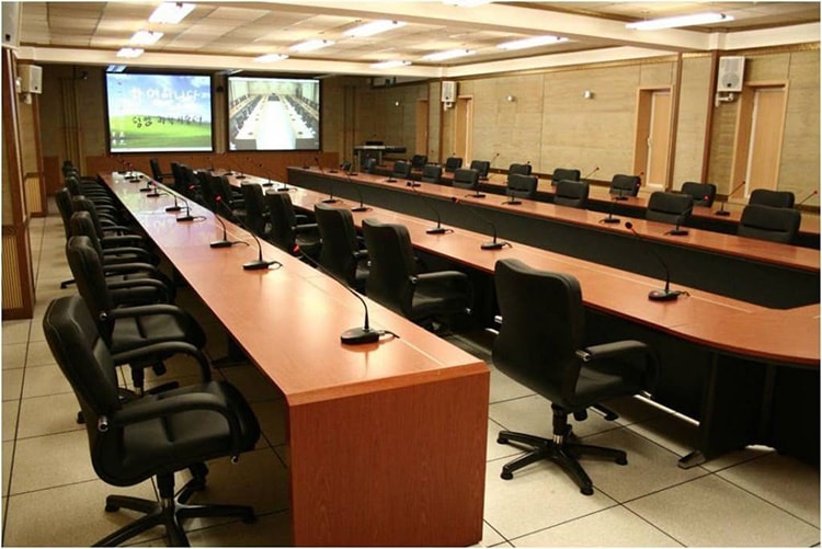 phòng họp hội nghị truyền hình trực tuyến